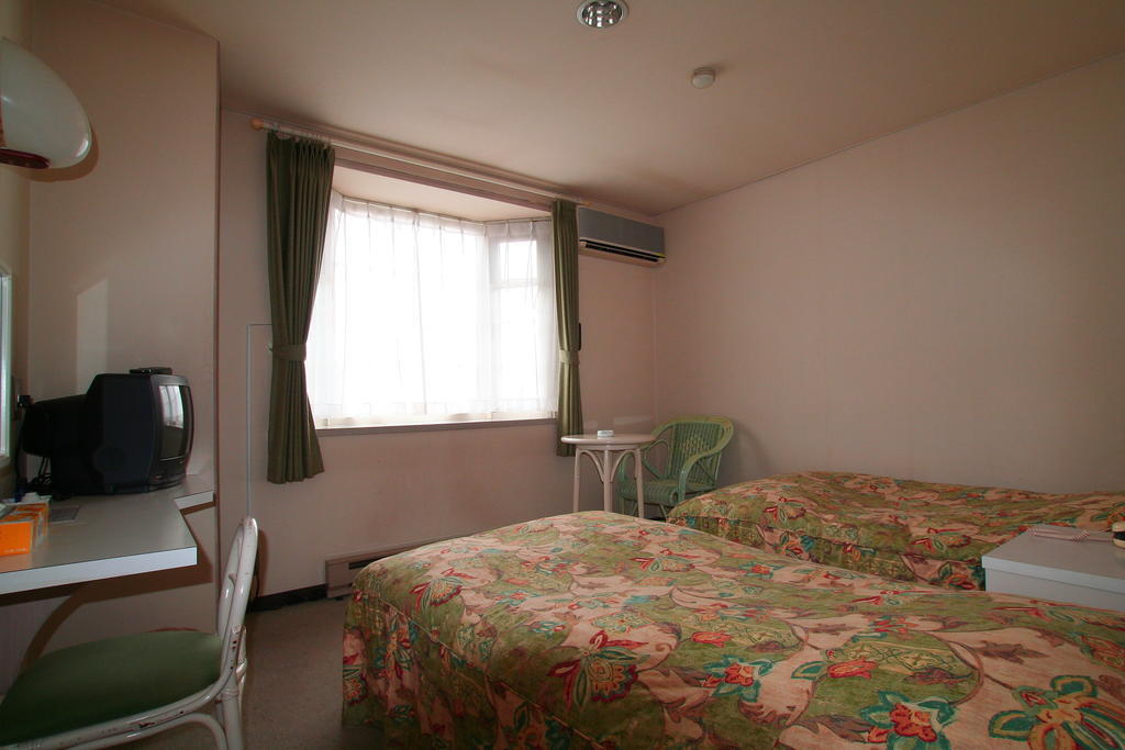 Gasthof Melange Fujikawaguchiko Quarto foto